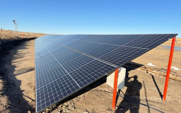 Güney Afrika'da 7.5kW Güneş Enerjili Su Pompası İnvertörü